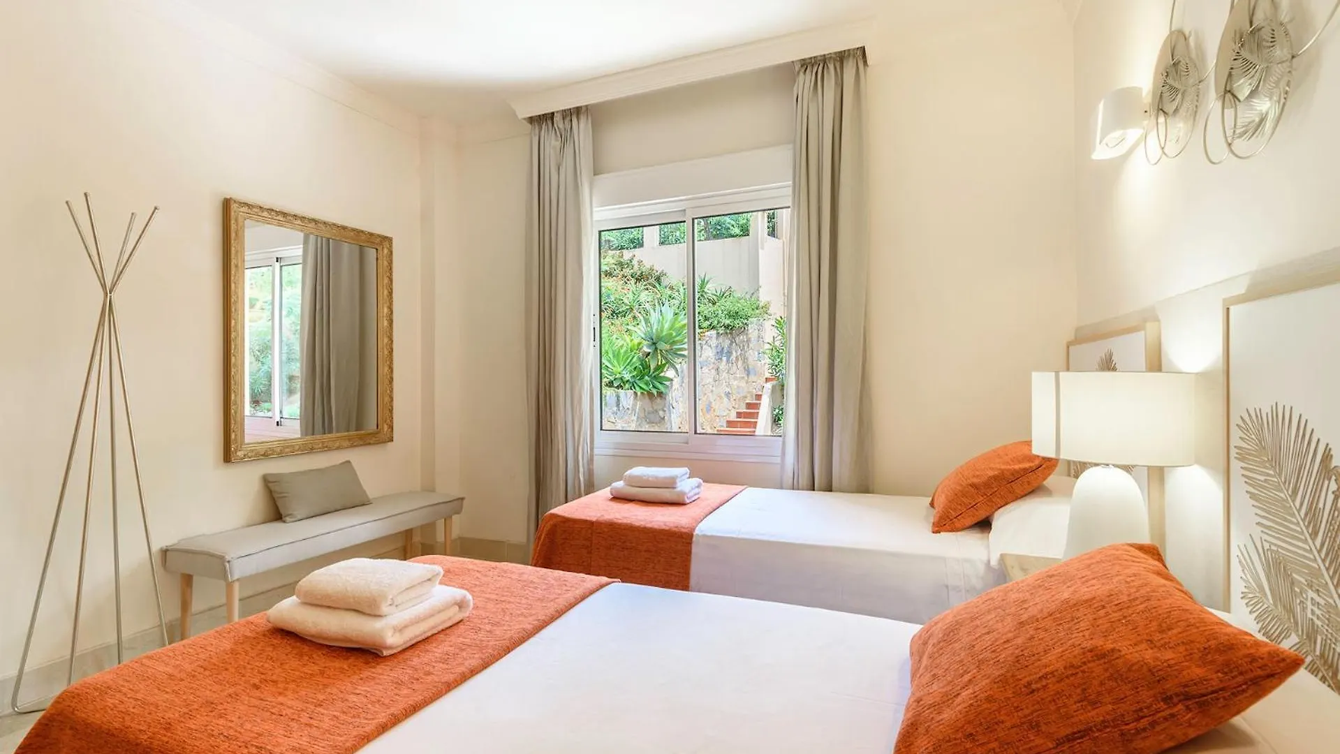 Apartament Alcam Aloha Deluxe 62 Marbella 0*,  Hiszpania